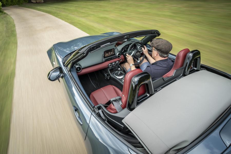  Mazda MX-5 R-Sport (ND) 2020 года  (UK) (фото 63 из 86)